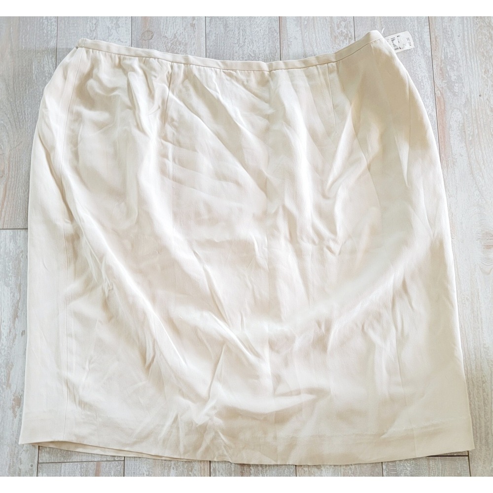 Evan Picone 22W Silk Skirt Lined Vintage Rear Zip & Slit Cream Color NWT RV $92-